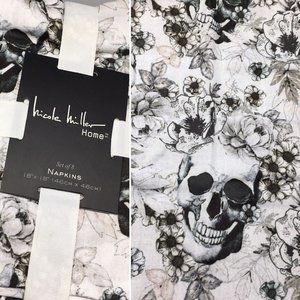 8 Nicole Miller Halloween Skull Floral Napkin Set 18" Medallion Gray Black White